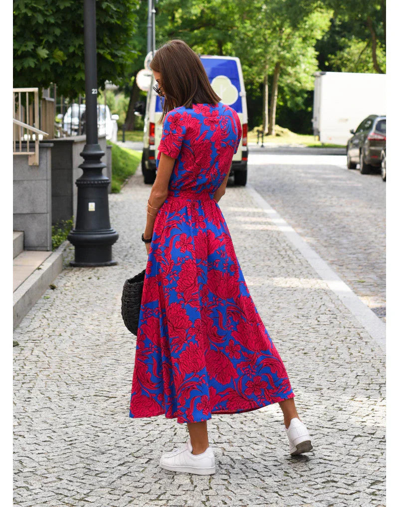 Giada™ | Elegant dress with V-neck and tailored fit