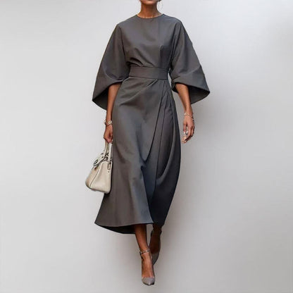 Camilla™ | Long dress with kimono sleeves and a radiant appearance