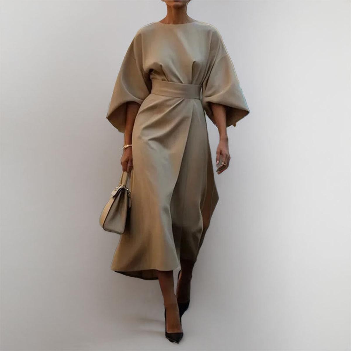 Camilla™ | Long dress with kimono sleeves and a radiant appearance