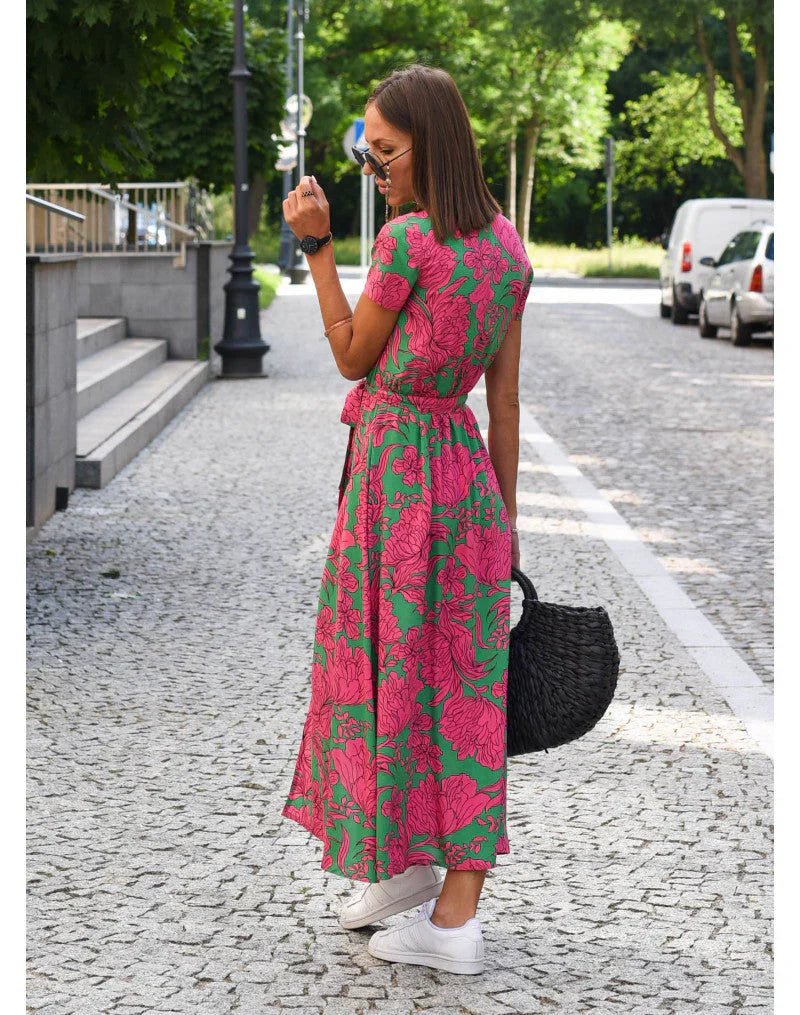 Giada™ | Elegant dress with V-neck and tailored fit