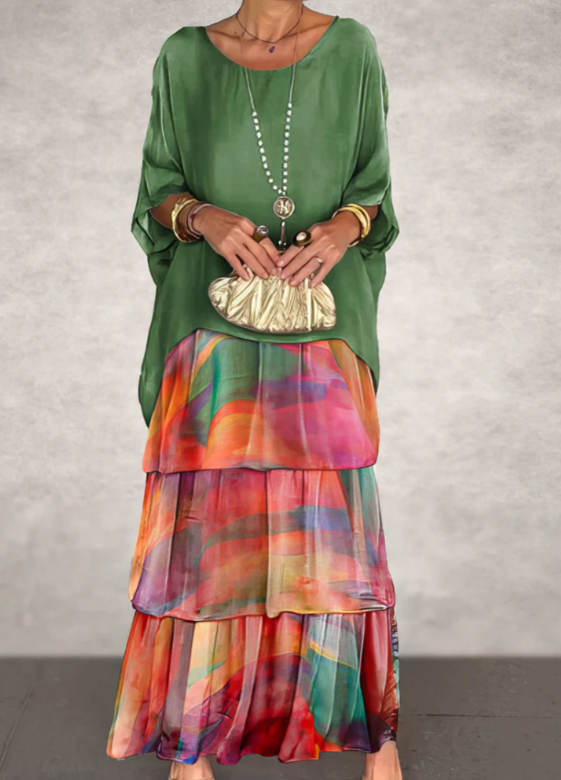 Lara – Elegant Flowing Maxi Dress