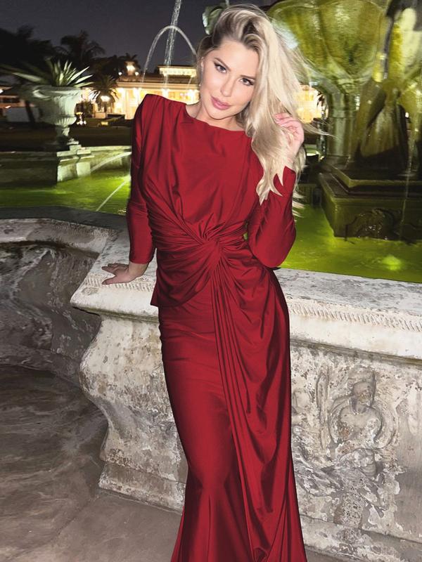 ANNA™ - Elegant Solid Color Ruched Padded Shoulder Bodycon Dress