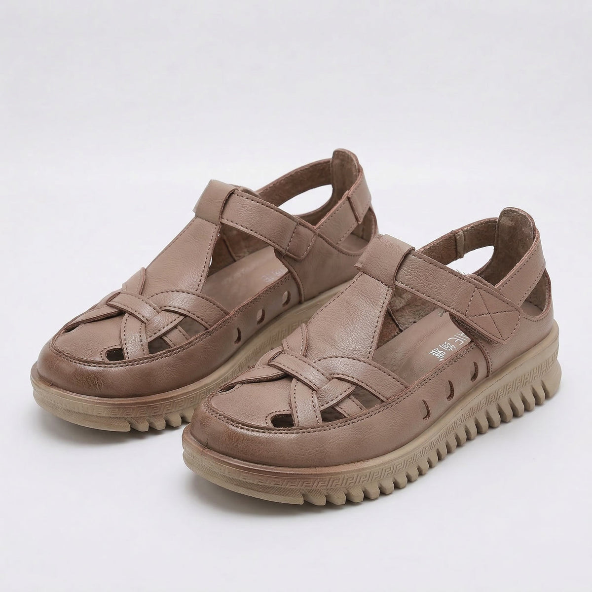 Mara™ – Comfortable sandals with a sturdy sole