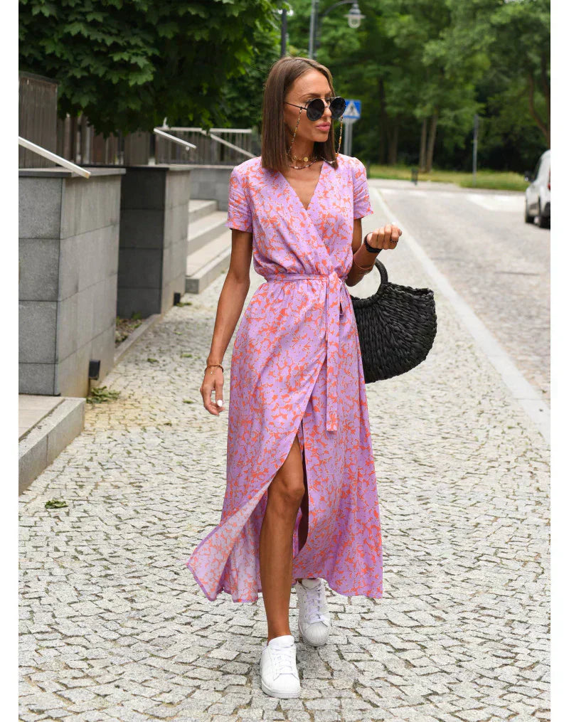 Giada™ | Elegant dress with V-neck and tailored fit