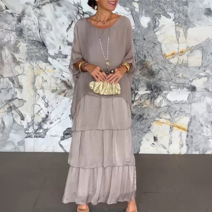 Lara – Elegant Flowing Maxi Dress